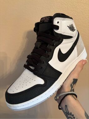 Air Jordan 1 Retro High OG GS ‘Stage Haze'